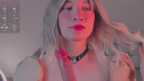 Snapshot of foxy_jpg chatting on 02.22.25 Sue online show from 02.22.25