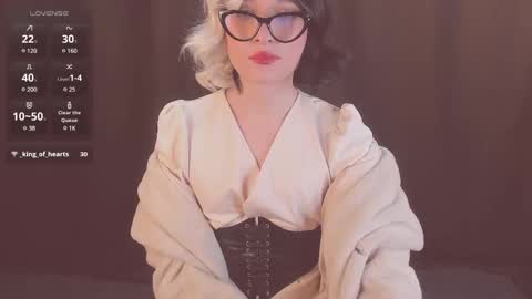 Snapshot of foxy_jpg chatting on 02.28.25 Sue online show from 02.28.25