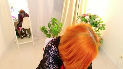 Lola online show from 04.14.26