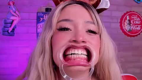 Snapshot of foxy_rhenna chatting on 12.02.25 Miss Rhenna online show from 12.02.25