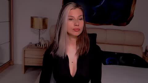 Snapshot of foxydevilish chatting on 02.15.25 Fox online show from 02.15.25