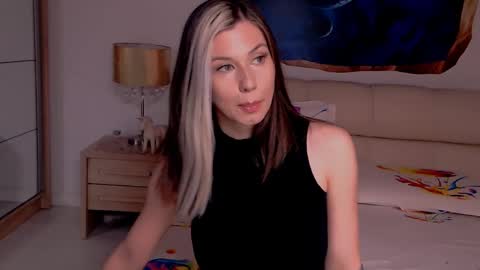Snapshot of foxydevilish chatting on 03.02.25 Fox online show from 03.02.25