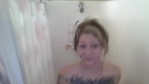 foxyfang online show from 09.26.25