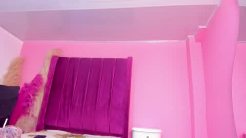 Snapshot of foxyhillx chatting on 12.03.25 foxyhillx online show from 12.03.25