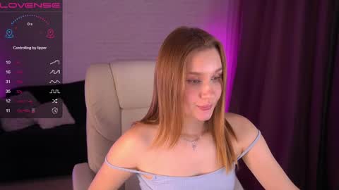 Snapshot of foxyykate chatting on 12.23.24 Kate online show from 12.23.24