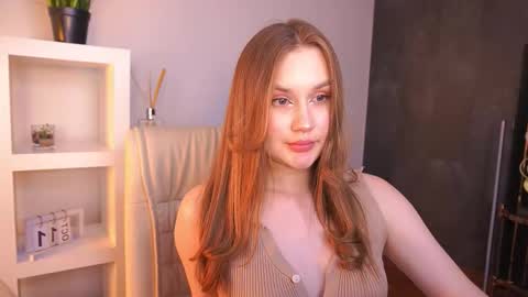 Snapshot of foxyykate chatting on 10.11.25 Kate online show from 10.11.25