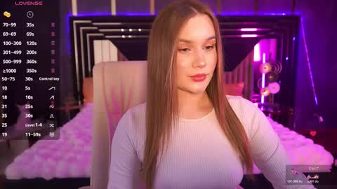 Snapshot of foxyykate chatting on 11.13.25 Kate online show from 11.13.25