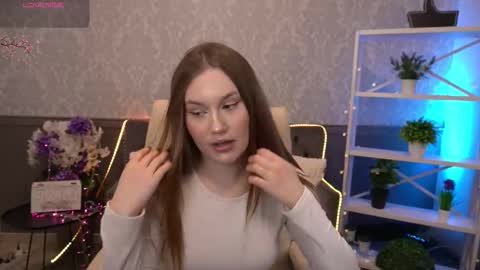 Snapshot of foxyykate chatting on 11.23.25 Kate online show from 11.23.25