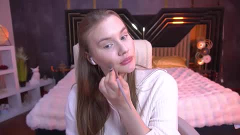 Snapshot of foxyykate chatting on 12.04.25 Kate online show from 12.04.25