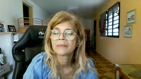 francelune online show from 04.14.26