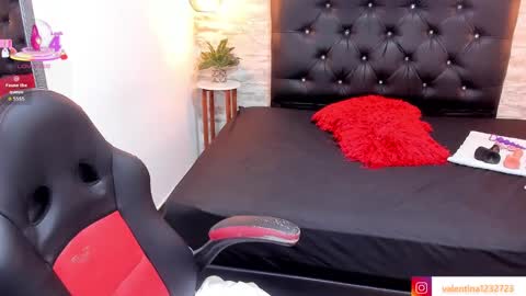 Snapshot of francesca_bbw chatting on 09.12.25 online show from 09.12.25