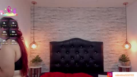 Snapshot of francesca_bbw chatting on 10.19.25 online show from 10.19.25