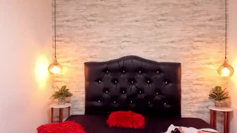 Snapshot of francesca_bbw chatting on 11.16.25 online show from 11.16.25