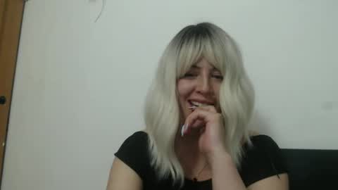Snapshot of francescaasmith chatting on 02.20.25 Francesca online show from 02.20.25