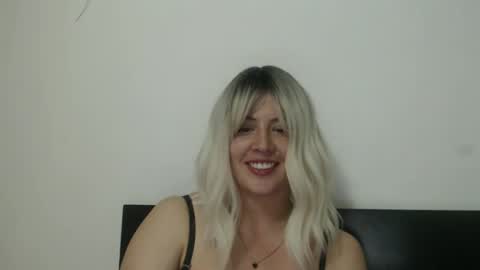 Snapshot of francescaasmith chatting on 02.20.25 Francesca online show from 02.20.25