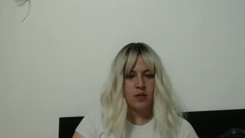 Snapshot of francescaasmith chatting on 02.27.25 Francesca online show from 02.27.25