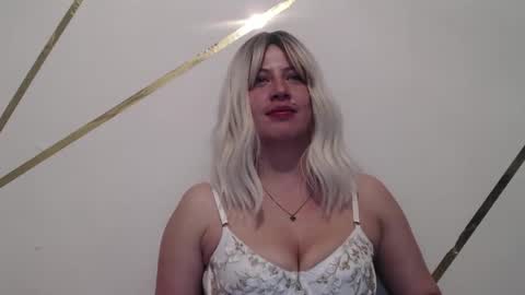 Snapshot of francescaasmith chatting on 02.28.25 Francesca online show from 02.28.25