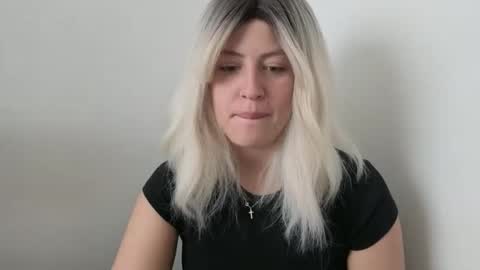 Snapshot of francescaasmith chatting on 09.14.25 Francesca online show from 09.14.25