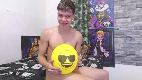 Snapshot of francesco_spank chatting on 01.28.25 FRANCESCO online show from 01.28.25