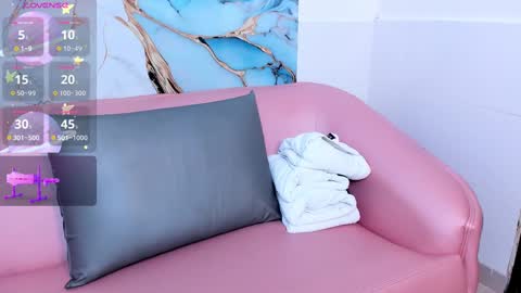 Snapshot of franceska_milf chatting on 09.20.25 franceska_milf online show from 09.20.25