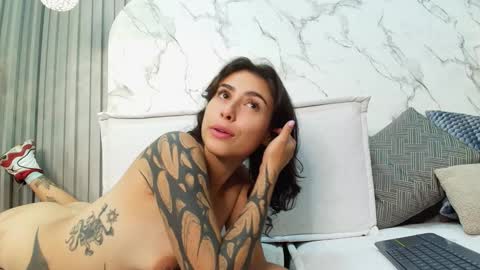 franchesca_de_luca online show from 01.04.25