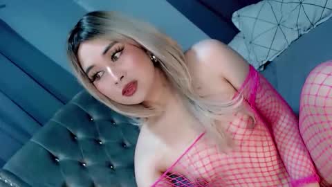 LOVE online show from 05.15.26