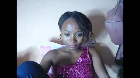 Snapshot of francine925426 chatting on 10.18.25 francine925426 online show from 10.18.25