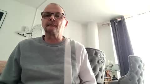 Snapshot of franciscomalin chatting on 02.14.25 franciscomalin online show from 02.14.25