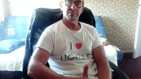 Snapshot of franck143544 chatting on 06.29.26 franck143544 online show from 06.29.26