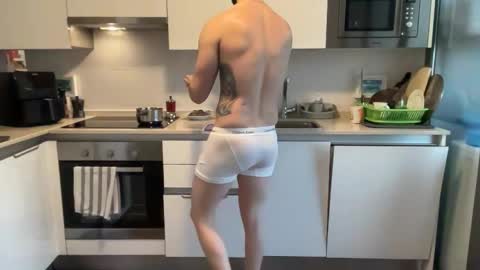 Snapshot of franco03952 chatting on 11.16.25 franco03952 online show from 11.16.25