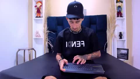 Snapshot of franco_roux chatting on 02.28.26 Franco online show from 02.28.26