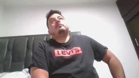 Snapshot of francoisroy chatting on 12.18.24 Juan online show from 12.18.24