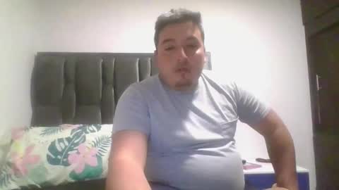 Snapshot of francoisroy chatting on 01.29.25 Juan online show from 01.29.25