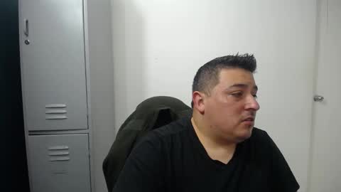 Snapshot of francoisroy chatting on 09.12.25 Juan online show from 09.12.25