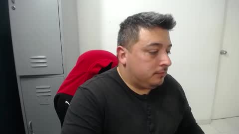 Snapshot of francoisroy chatting on 09.17.25 Juan online show from 09.17.25