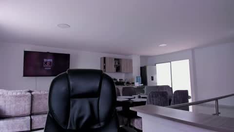 Frank Farrell. Hey remember to give me a thumbs up Ty online show from 02.13.25