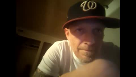 Famous Blue Eyes online show from 04.15.26