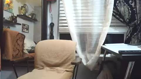 Snapshot of frankiedray chatting on 06.23.26 Frankie DRay LikeFollowShareBuild online show from 06.23.26