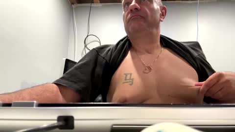 Snapshot of frankyjones8989 chatting on 10.05.25 Frany online show from 10.05.25