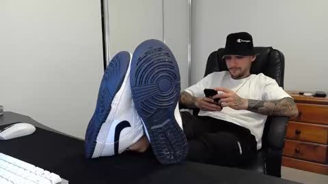 Snapshot of fraser_guilen chatting on 02.24.25 Fraser online show from 02.24.25