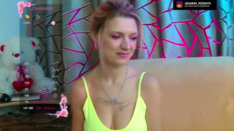 Snapshot of frashpie chatting on 12.01.24 FrashPie online show from 12.01.24