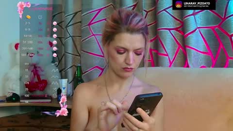 Snapshot of frashpie chatting on 12.02.24 FrashPie online show from 12.02.24