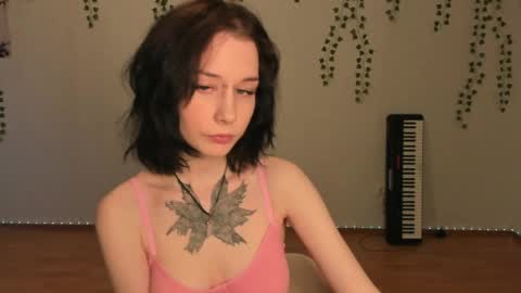 mistress Bastet and  mintcola online show from 04.10.26