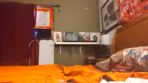 Snapshot of freakeazy chatting on 02.18.26 freakeazy online show from 02.18.26