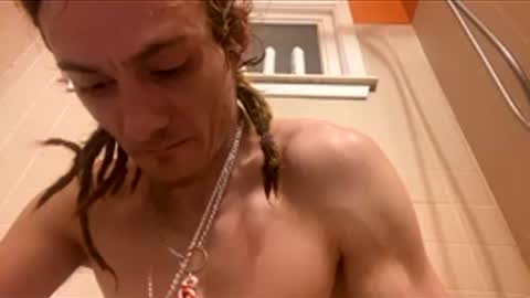 Squirrel twink online show from 12.18.25