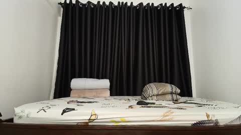 freaky_bunnies online show from 02.07.26