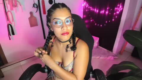 Lia Gomez online show from 05.16.26