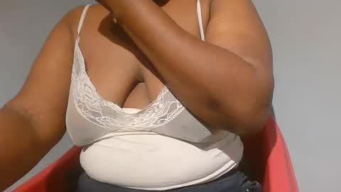 Snapshot of freaky_slut5 chatting on 11.23.25 freaky slut5 online show from 11.23.25