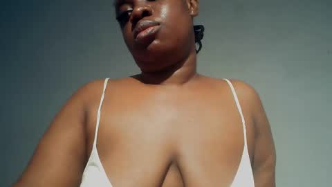 Snapshot of freaky_slut5 chatting on 01.08.26 freaky slut5 online show from 01.08.26