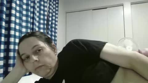 freckles232399 online show from 04.15.26